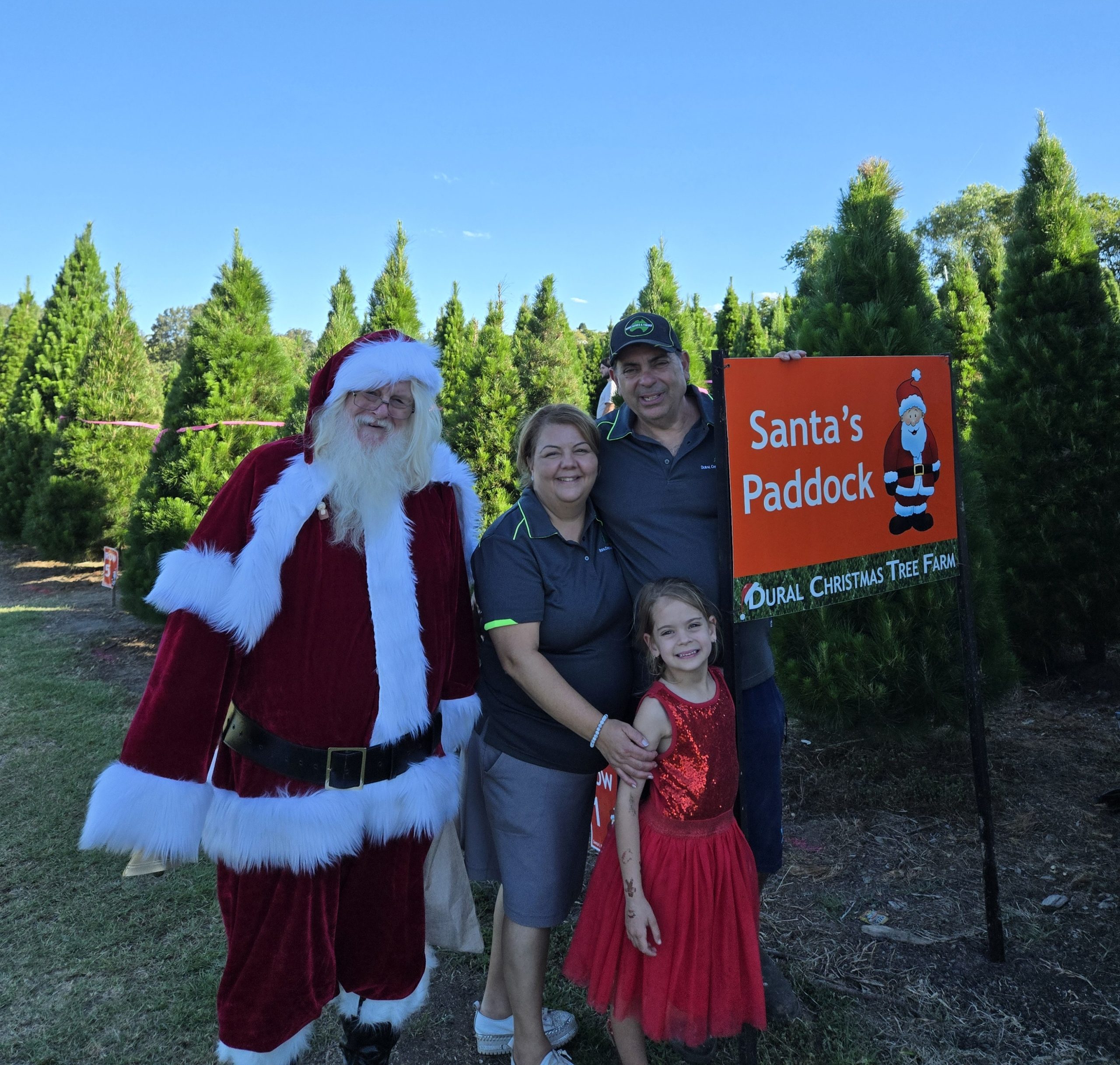Santa and Family at Paddock
